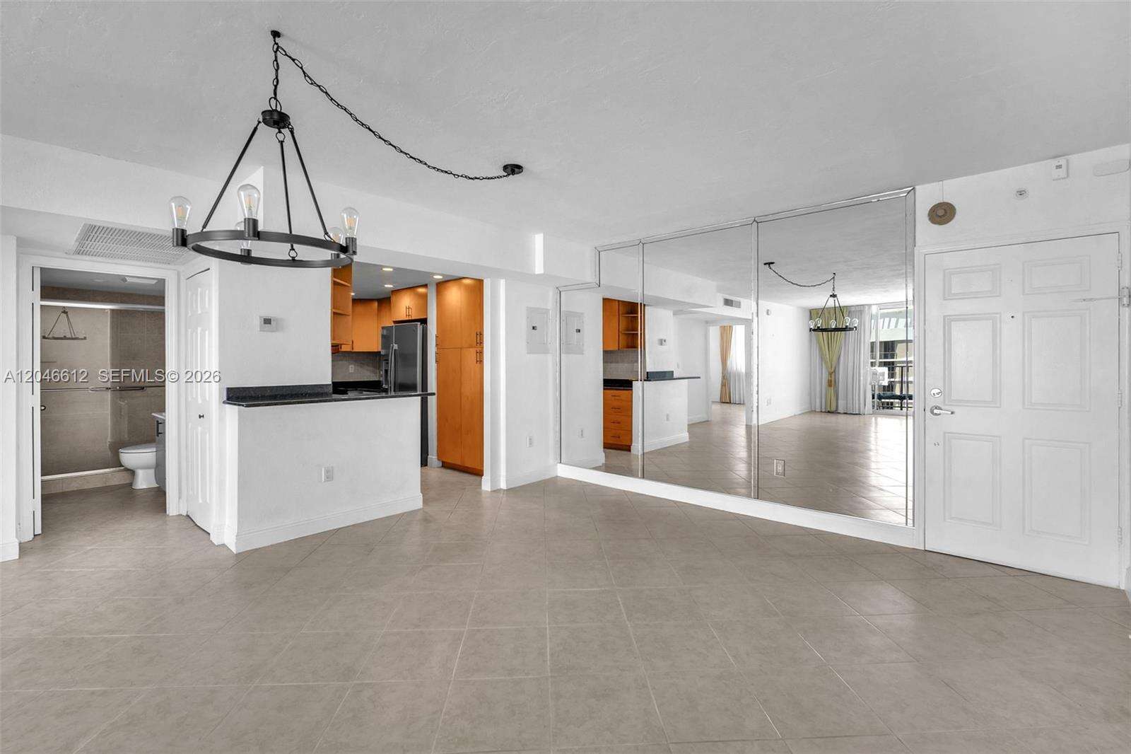 Island Pointe | Unit #8F Unit #8F | Picture 7