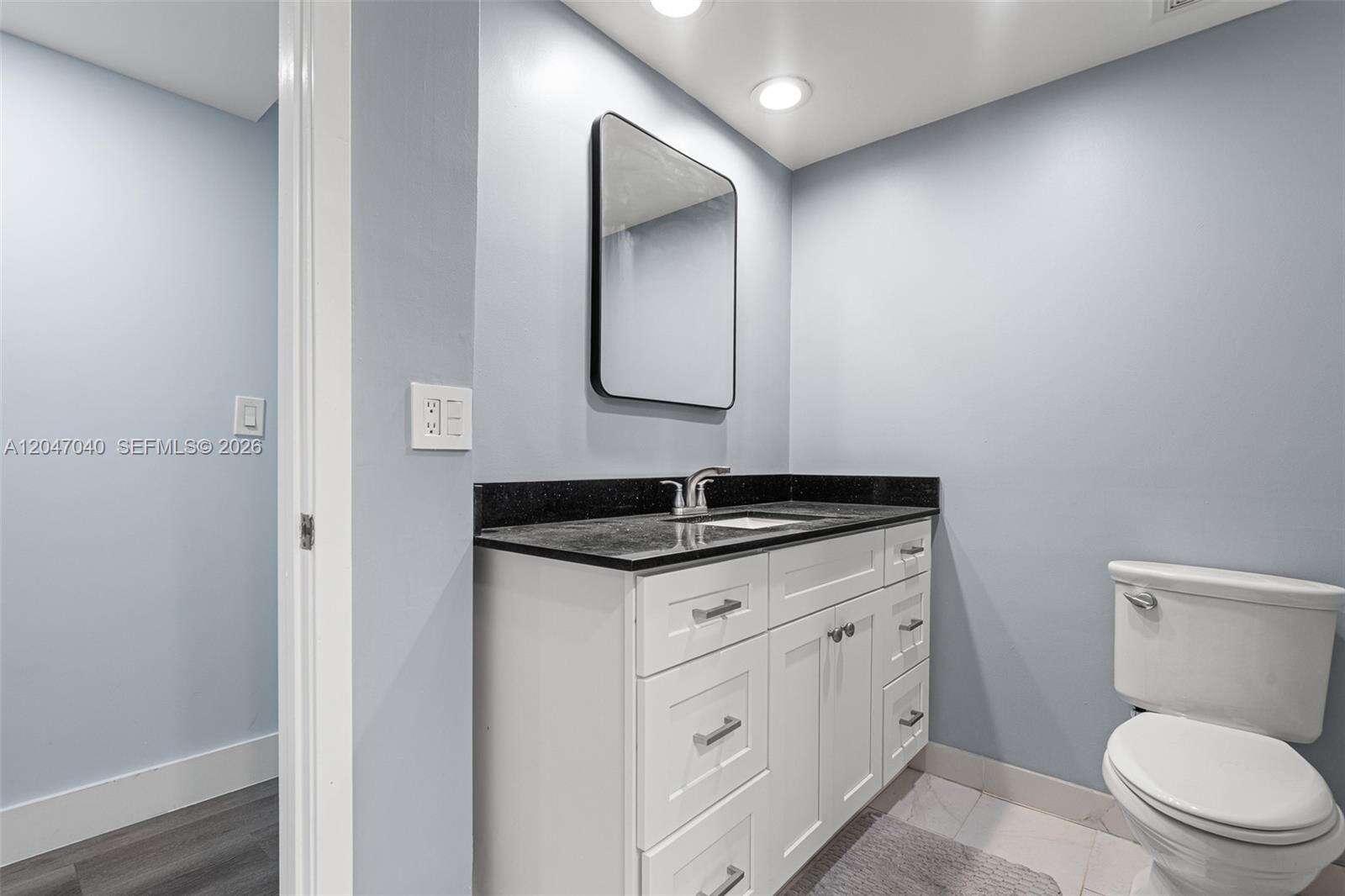 Galt Ocean Club | Unit #14 Unit #14 | Picture 25