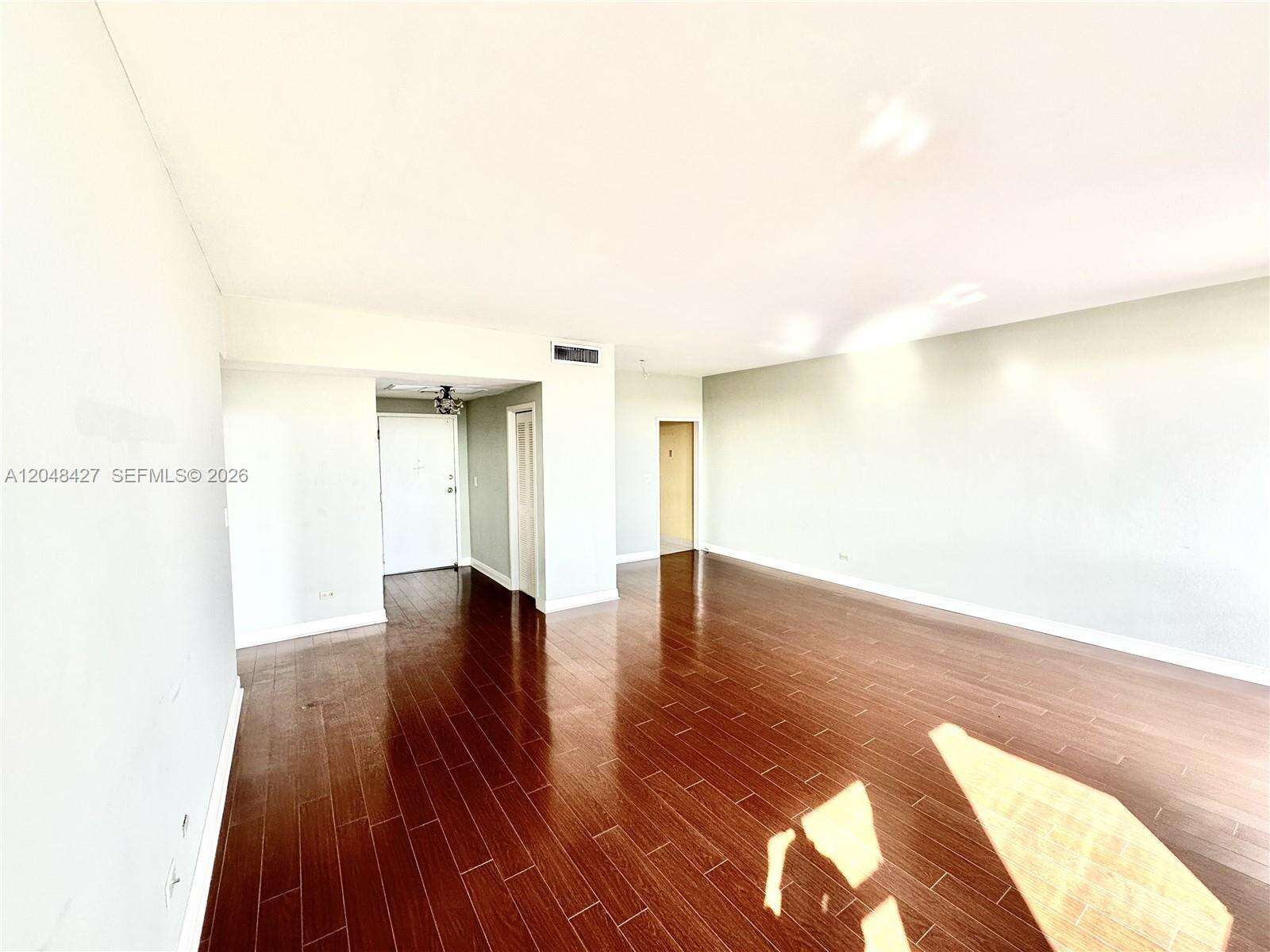 David William Hotel | Unit #1009 Unit #1009 | Picture 2