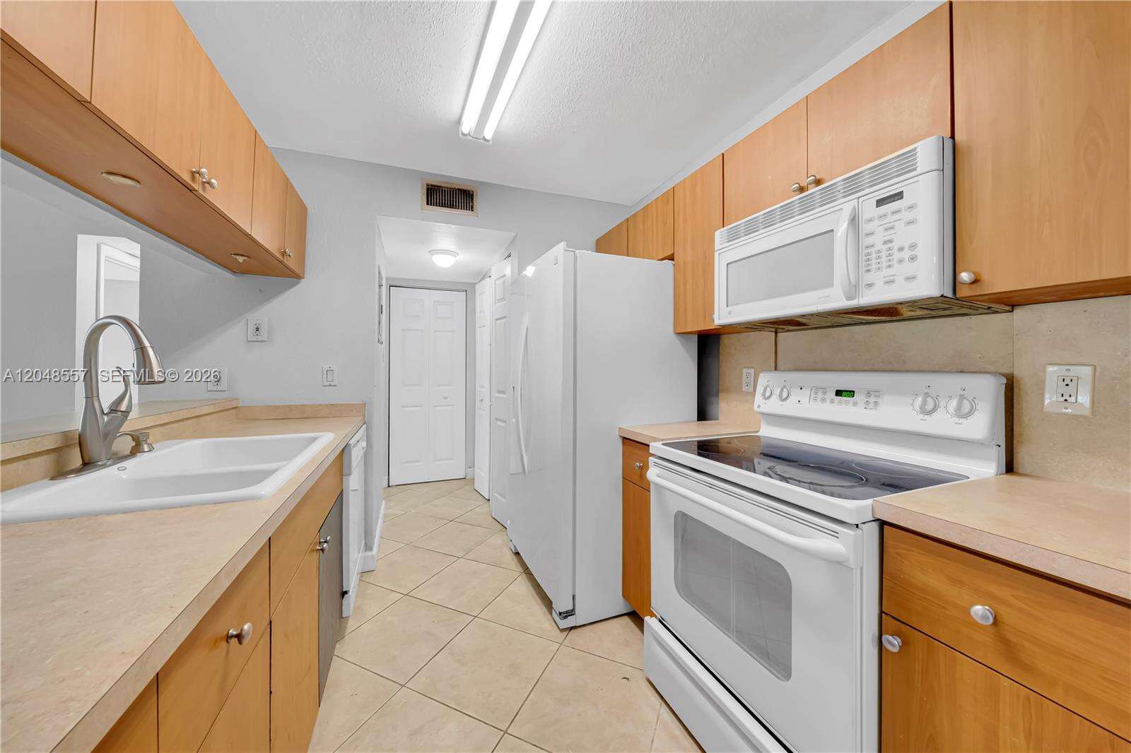 Royal Palm Place At The Hammocks | Unit #106 Unit #106 | Picture 11