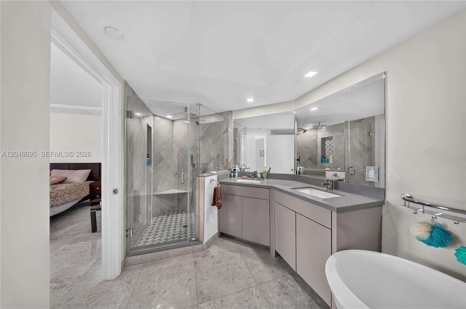 2800 Isl Blvd Williams Isl | Unit #302 Unit #302 | Picture 18