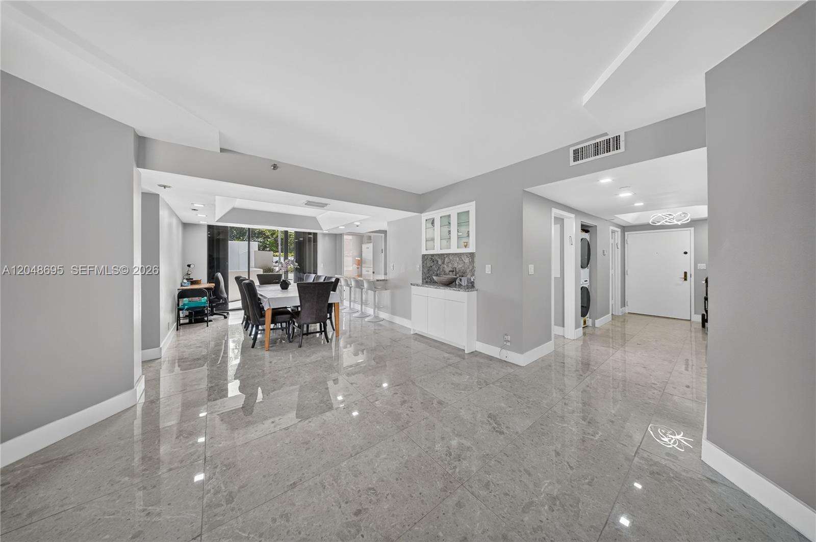 2800 Isl Blvd Williams Isl | Unit #302 Unit #302 | Picture 10