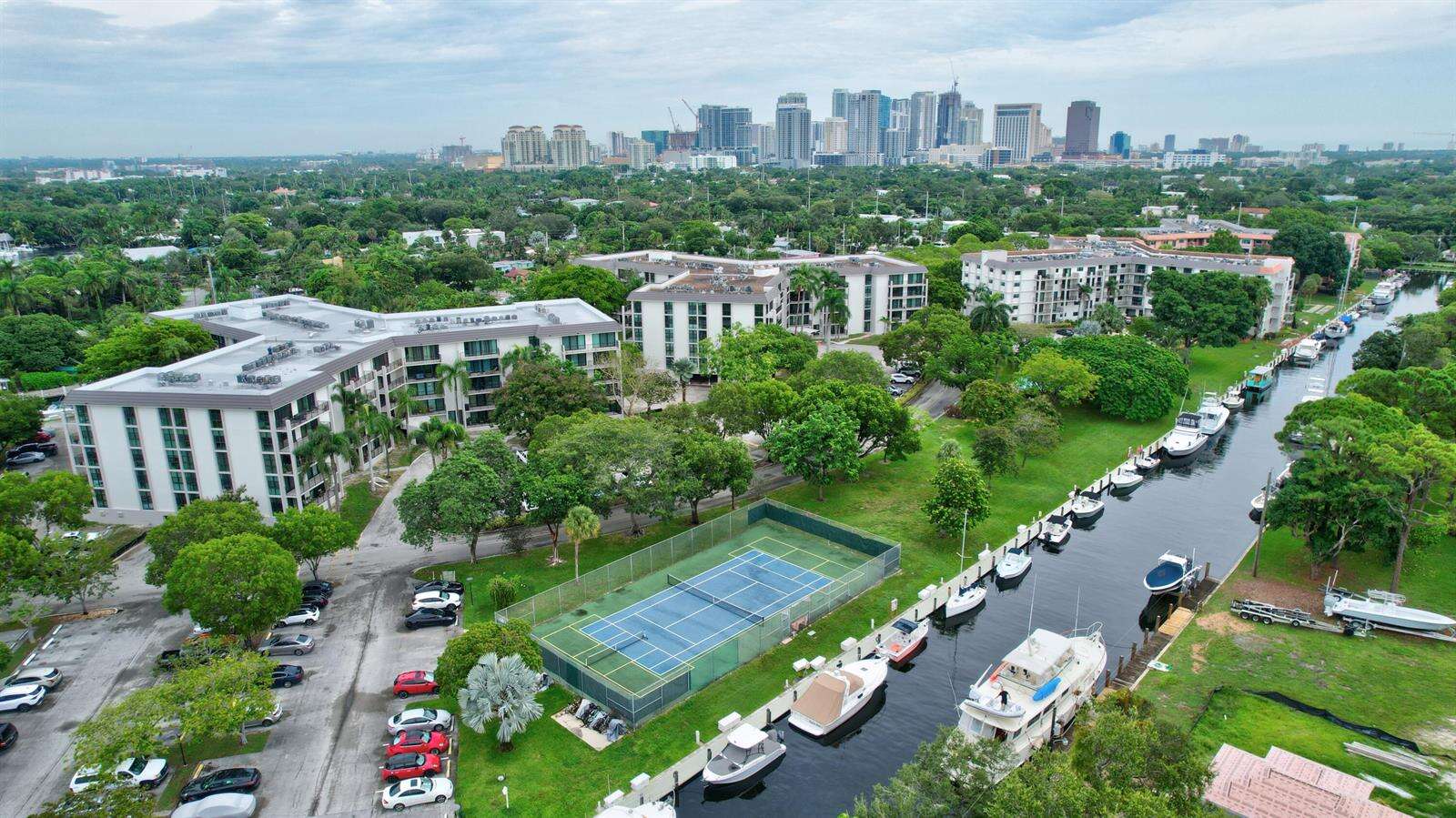 River Reach Condominium Iii | Unit #415 Unit #415 | Picture 2