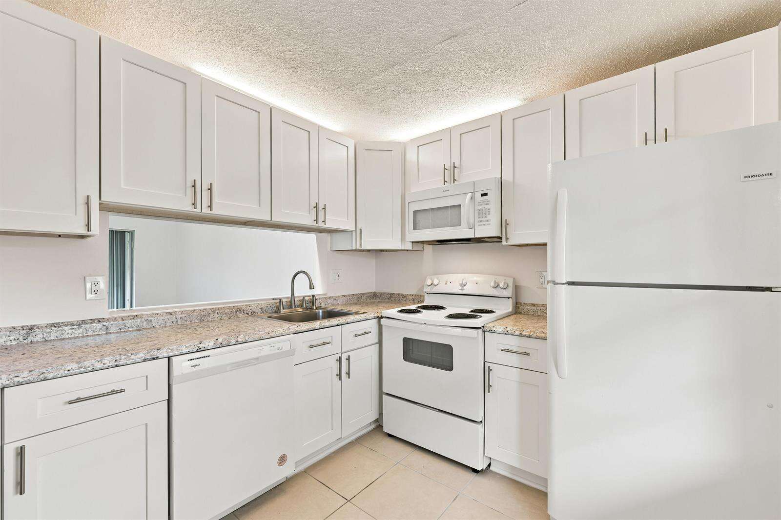 Palm Village | Unit #101-4 Unit #101-4 | Picture 18