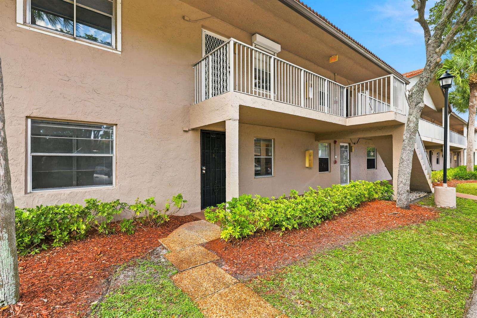 Palm Village | Unit #101-4 Unit #101-4 | Picture 20