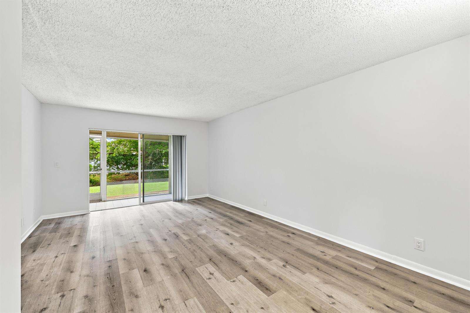 Palm Village | Unit #101-4 Unit #101-4 | Picture 28