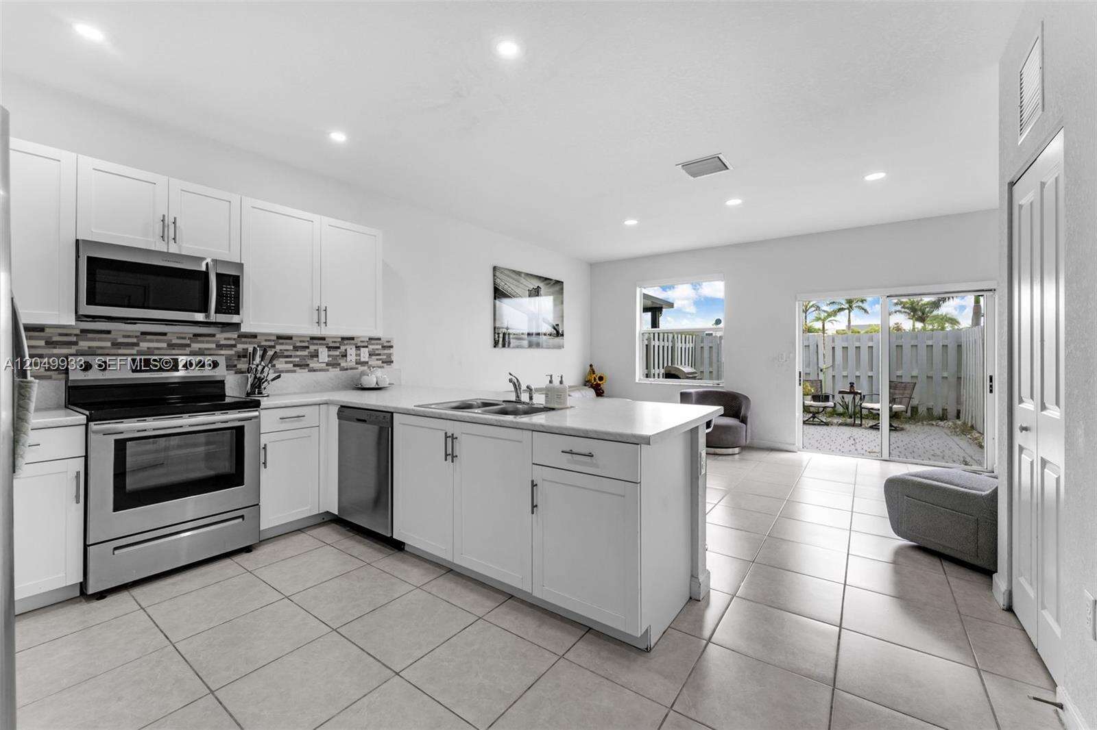 Keys Gate Residential | N/A N/A | Picture 4
