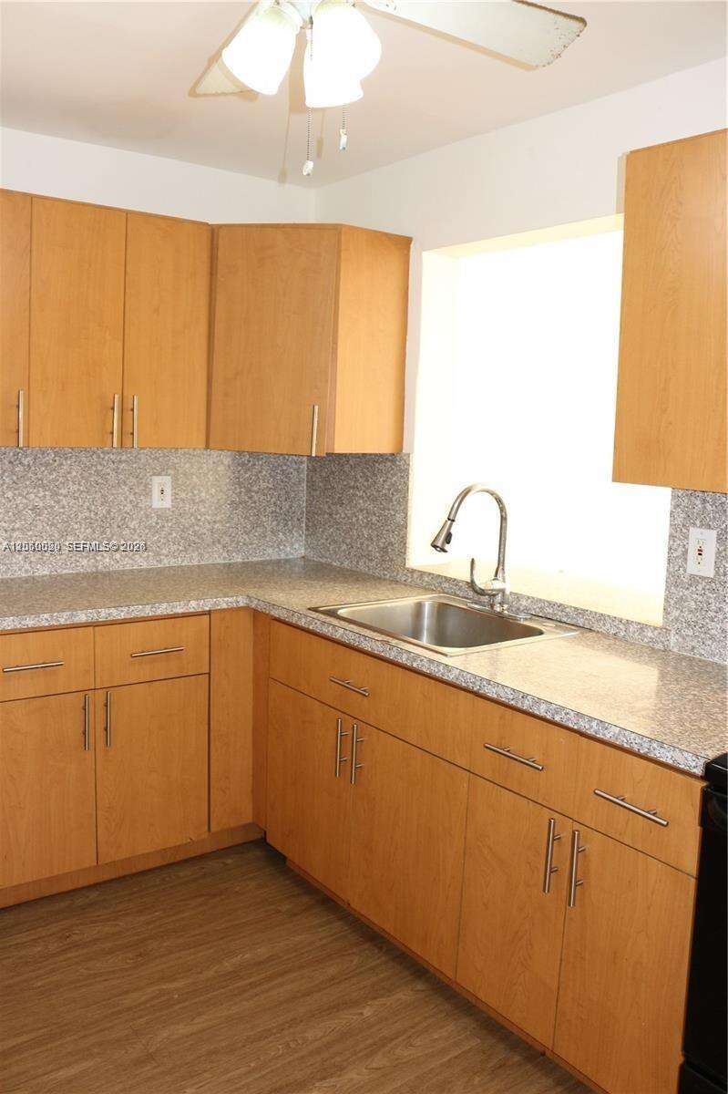 Woodside In Kendall | Unit #306A Unit #306A | Picture 7