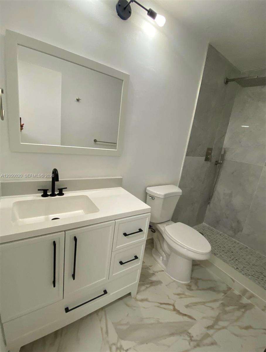 Woodside In Kendall | Unit #306A Unit #306A | Picture 8