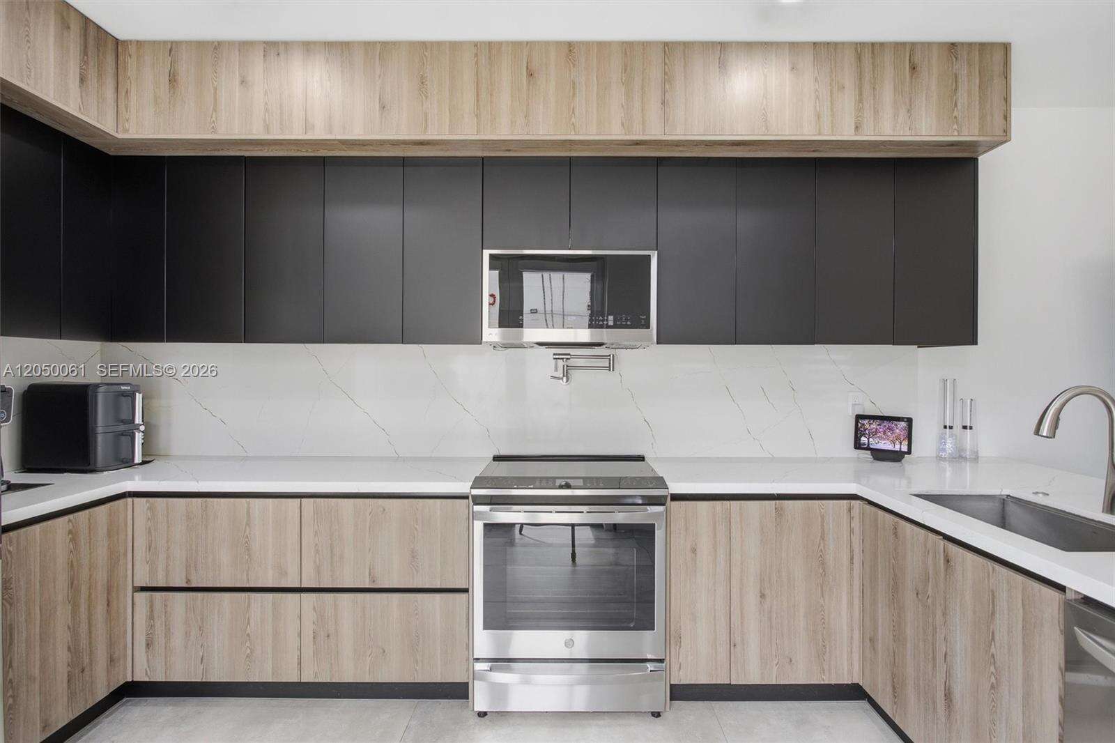 Kendall Commons Residential | N/A N/A | Picture 3