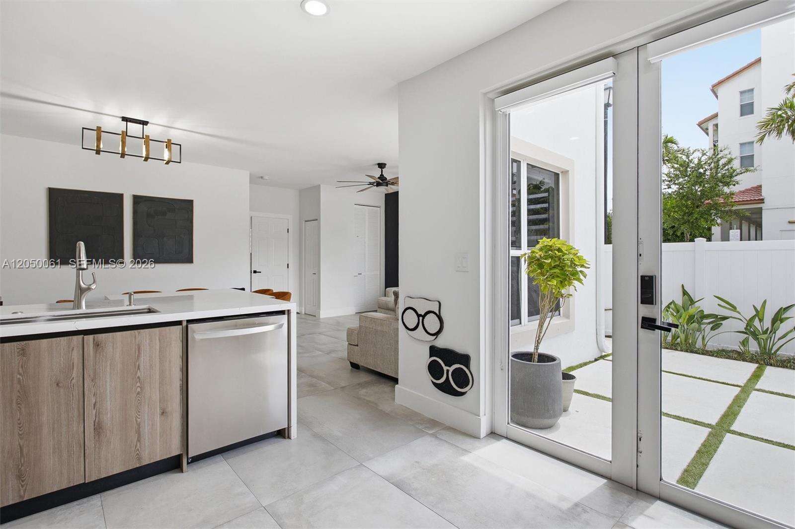 Kendall Commons Residential | N/A N/A | Picture 9