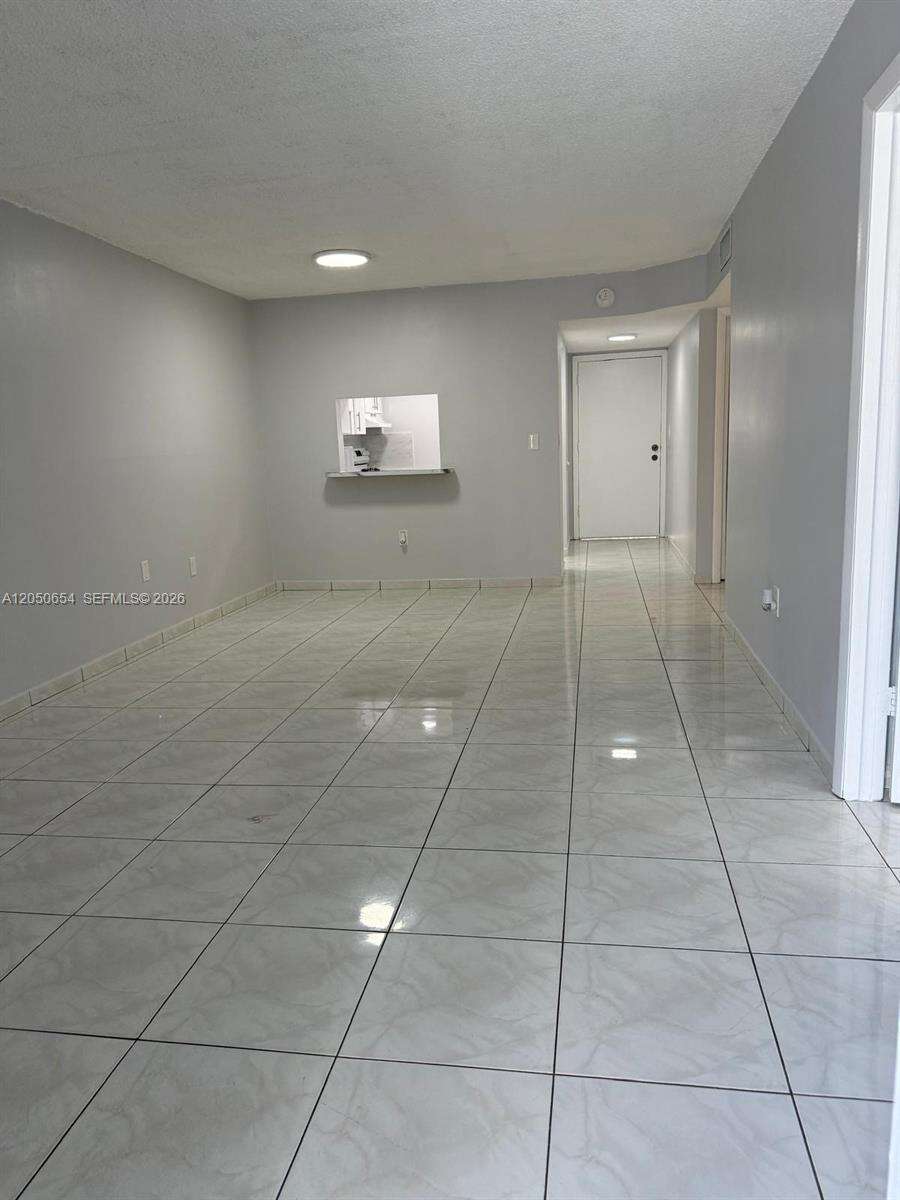 Westland Courts | Unit #346-B Unit #346-B | Picture 7