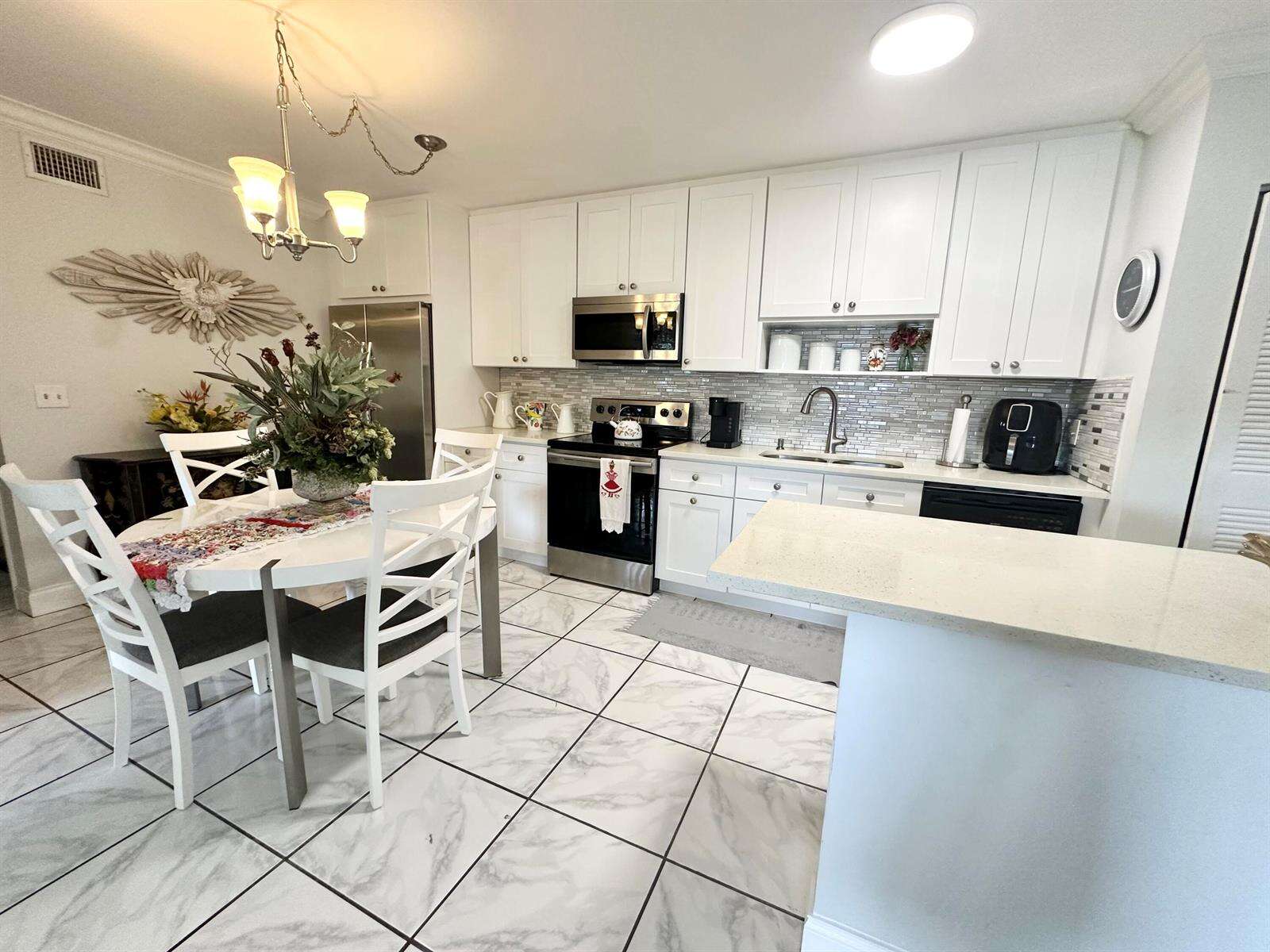 Tivoli Trace Condo No 5 | Unit #211 Unit #211 | Picture 11