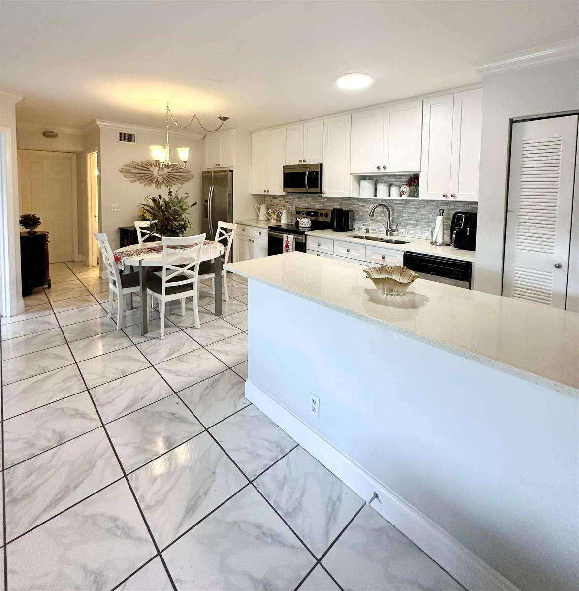Tivoli Trace Condo No 5 | Unit #211 Unit #211 | Picture 6
