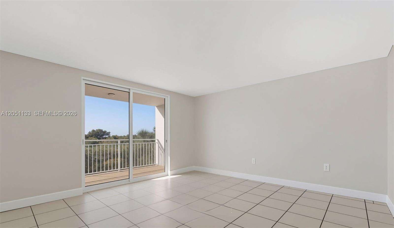 Coral Gate East | Unit #1-531 Unit #1-531 | Picture 4