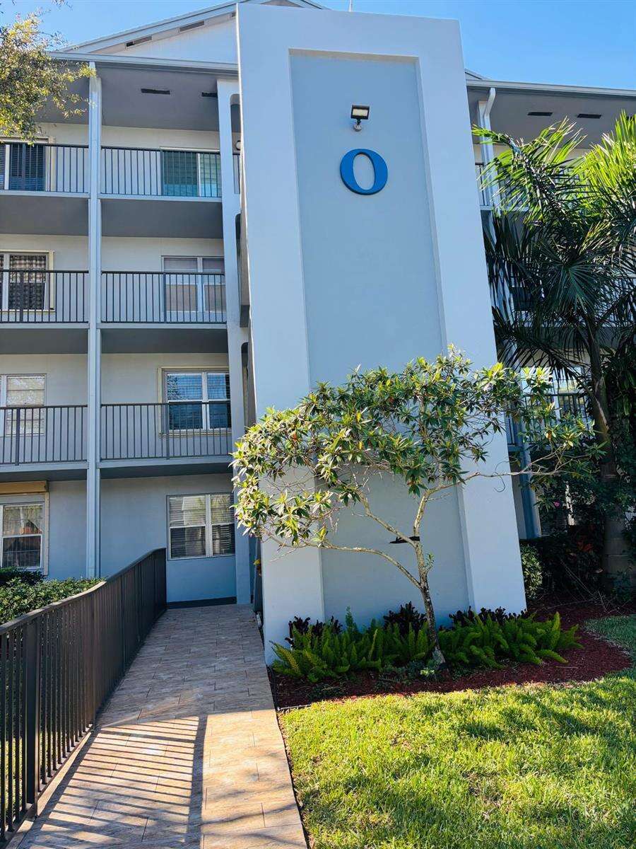 Buckingham East At Century Village Condominium I | Unit #112o Unit #112o | Picture 2