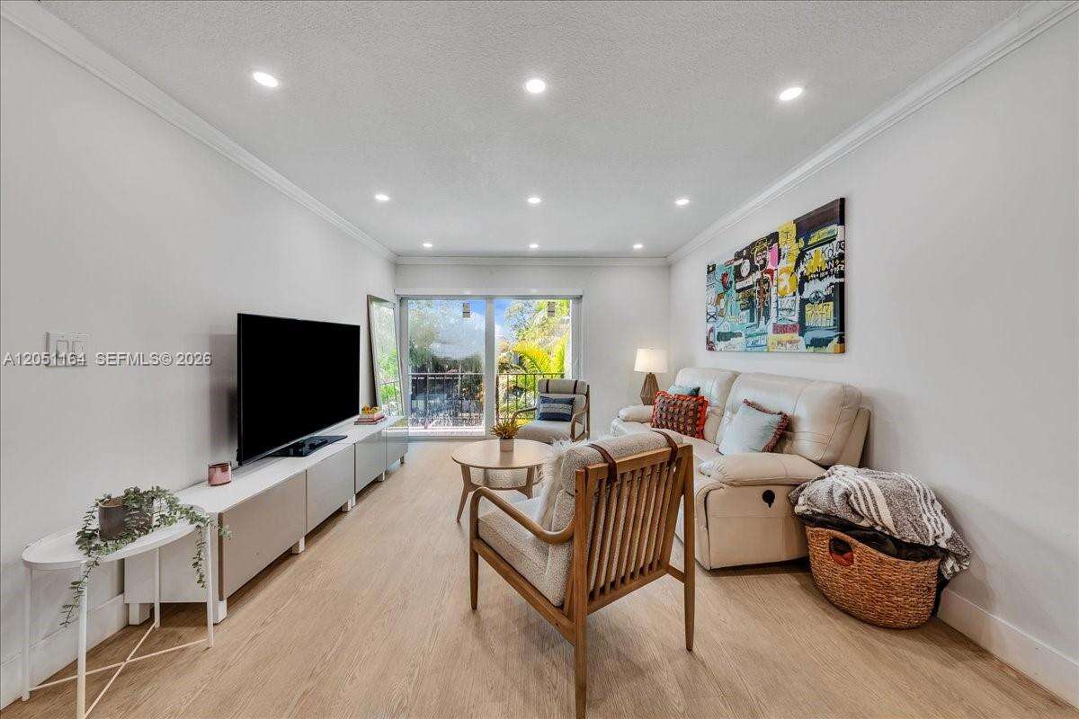 Inwood | Unit #A12 Unit #A12 | Picture 24