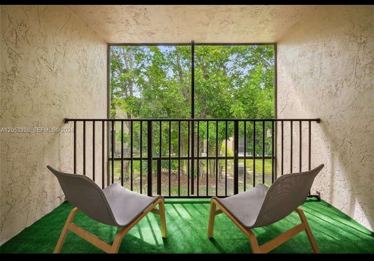 Blue Lake Townhouses | Unit #51 Unit #51 | Picture 11