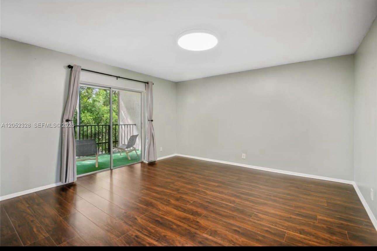 Blue Lake Townhouses | Unit #51 Unit #51 | Picture 12