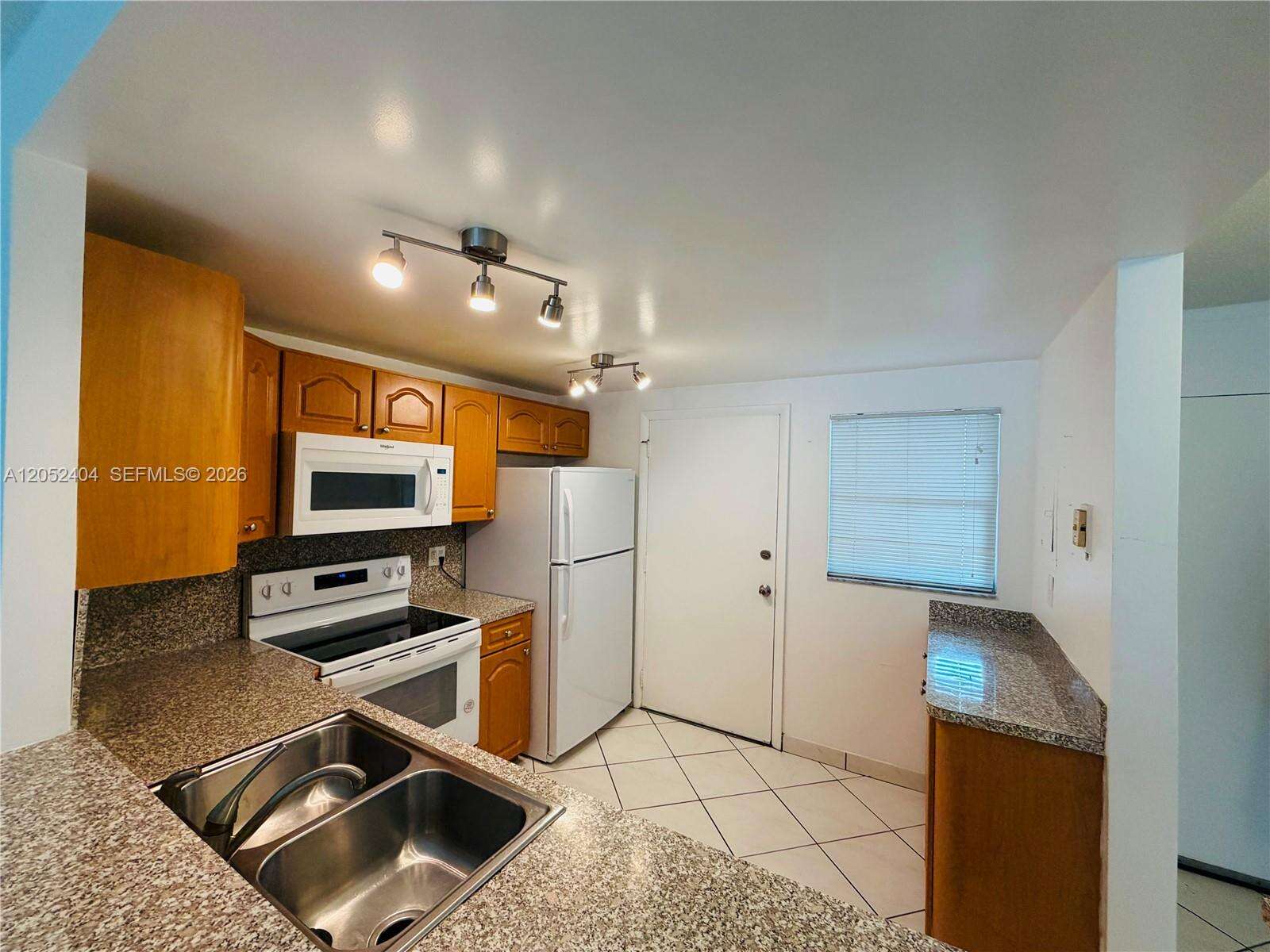 Eden Isles Condo No 6 | Unit #Apt.F.112 Unit #Apt.F.112 | Picture 8