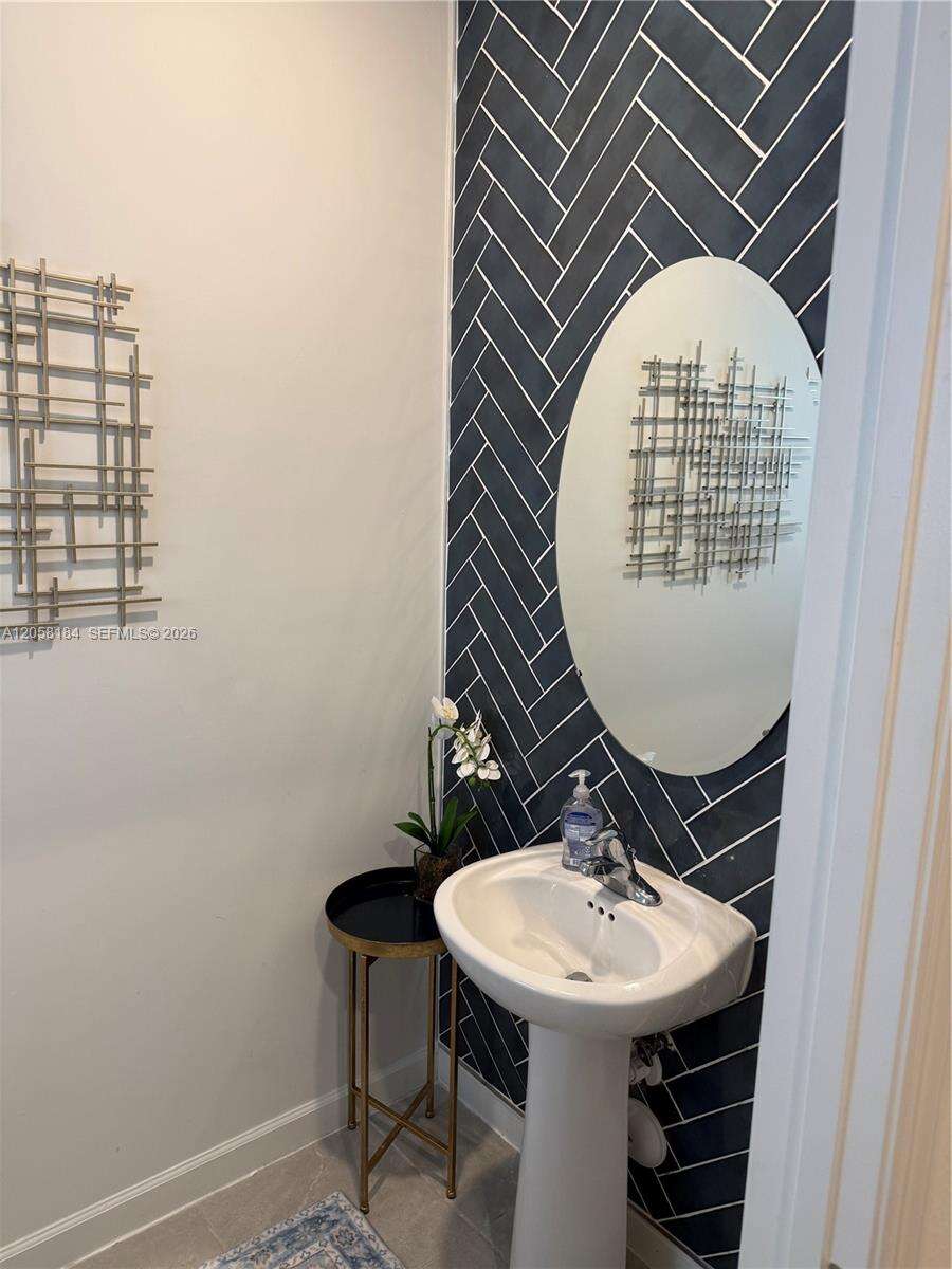 Lake Victoria Townhomes | N/A N/A | Picture 6