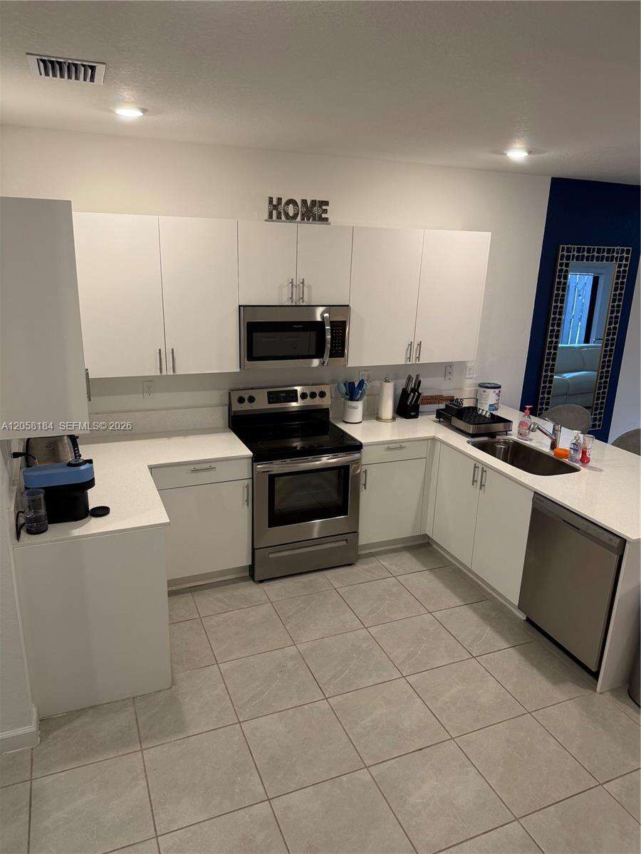 Lake Victoria Townhomes | N/A N/A | Picture 8