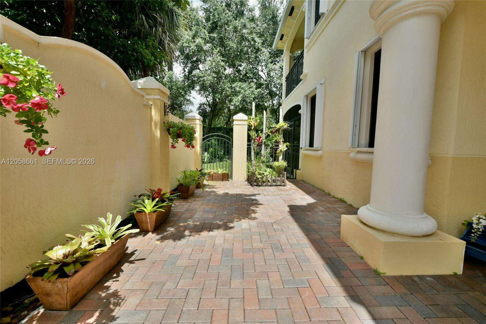 Mariposa Pointe At Weston Town Center | Unit #2-1 Unit #2-1 | Picture 2
