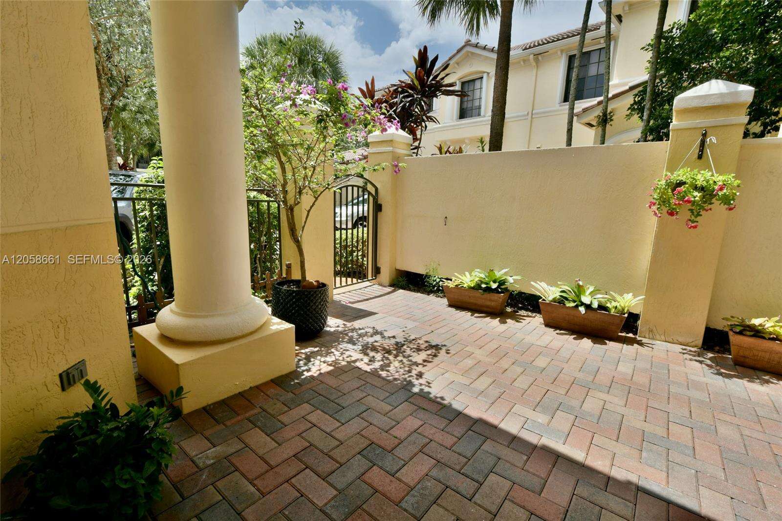 Mariposa Pointe At Weston Town Center | Unit #2-1 Unit #2-1 | Picture 3