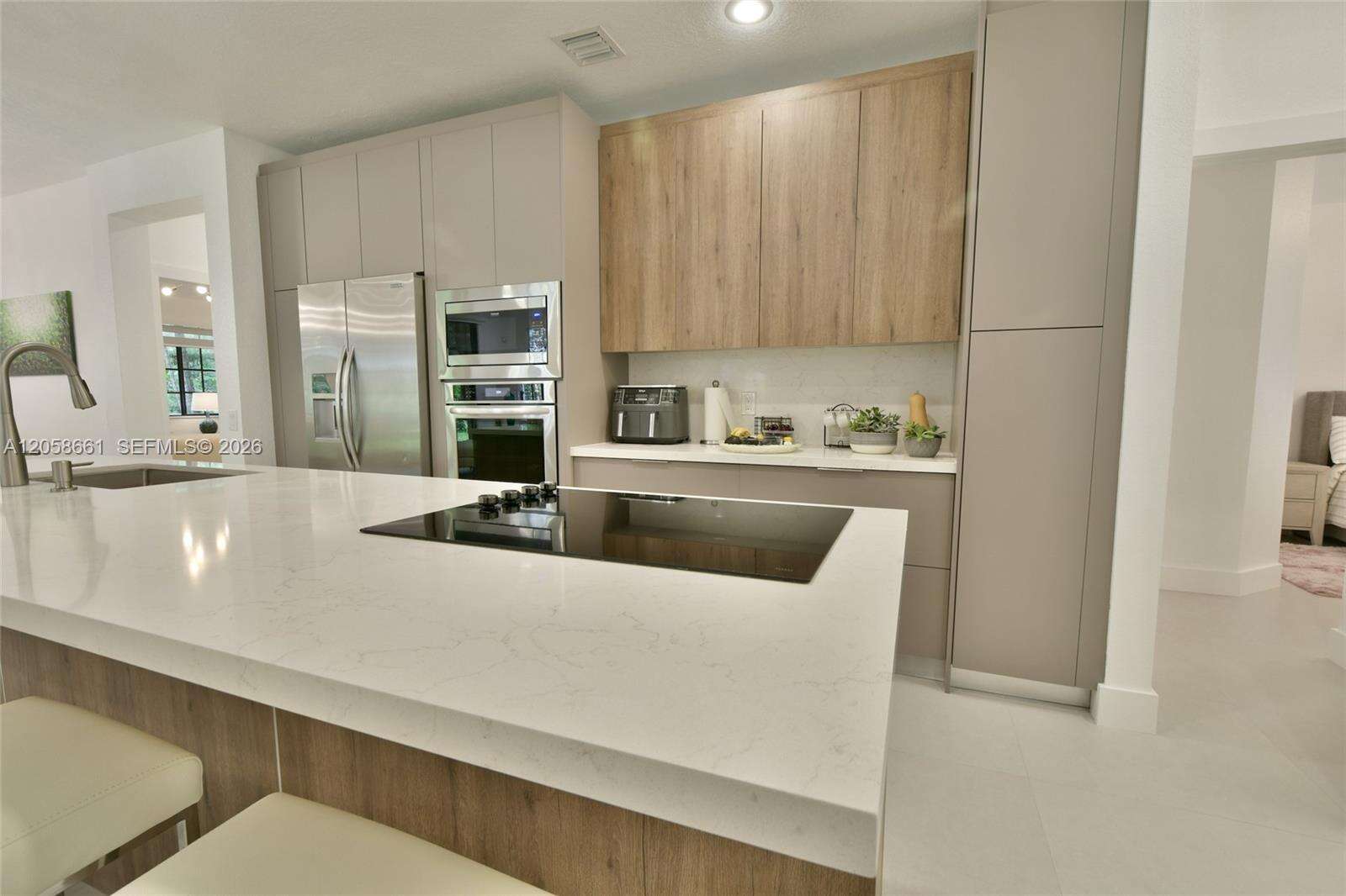 Mariposa Pointe At Weston Town Center | Unit #2-1 Unit #2-1 | Picture 6