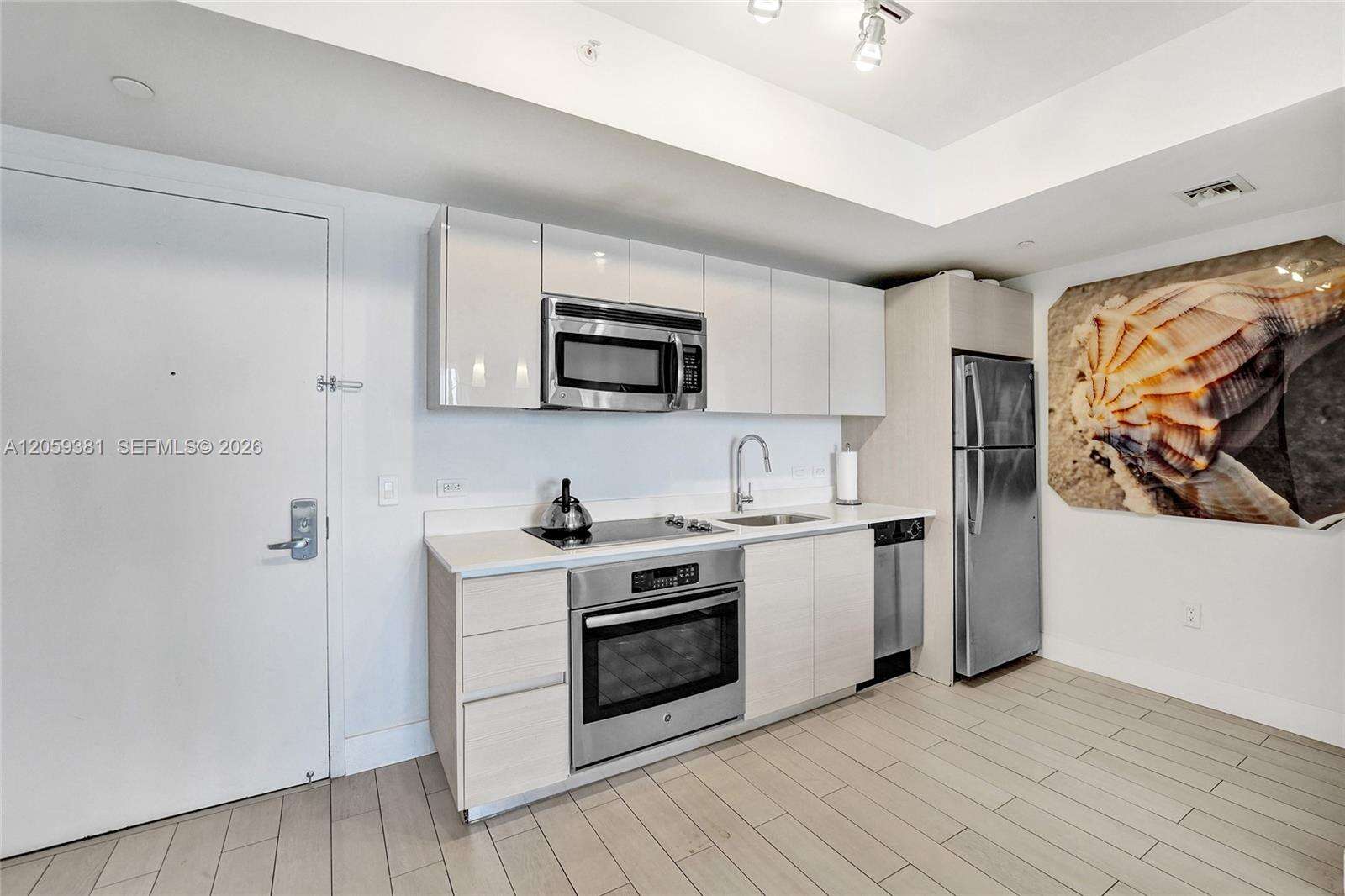 Beachwalk Condominium | Unit #R906 Unit #R906 | Picture 11