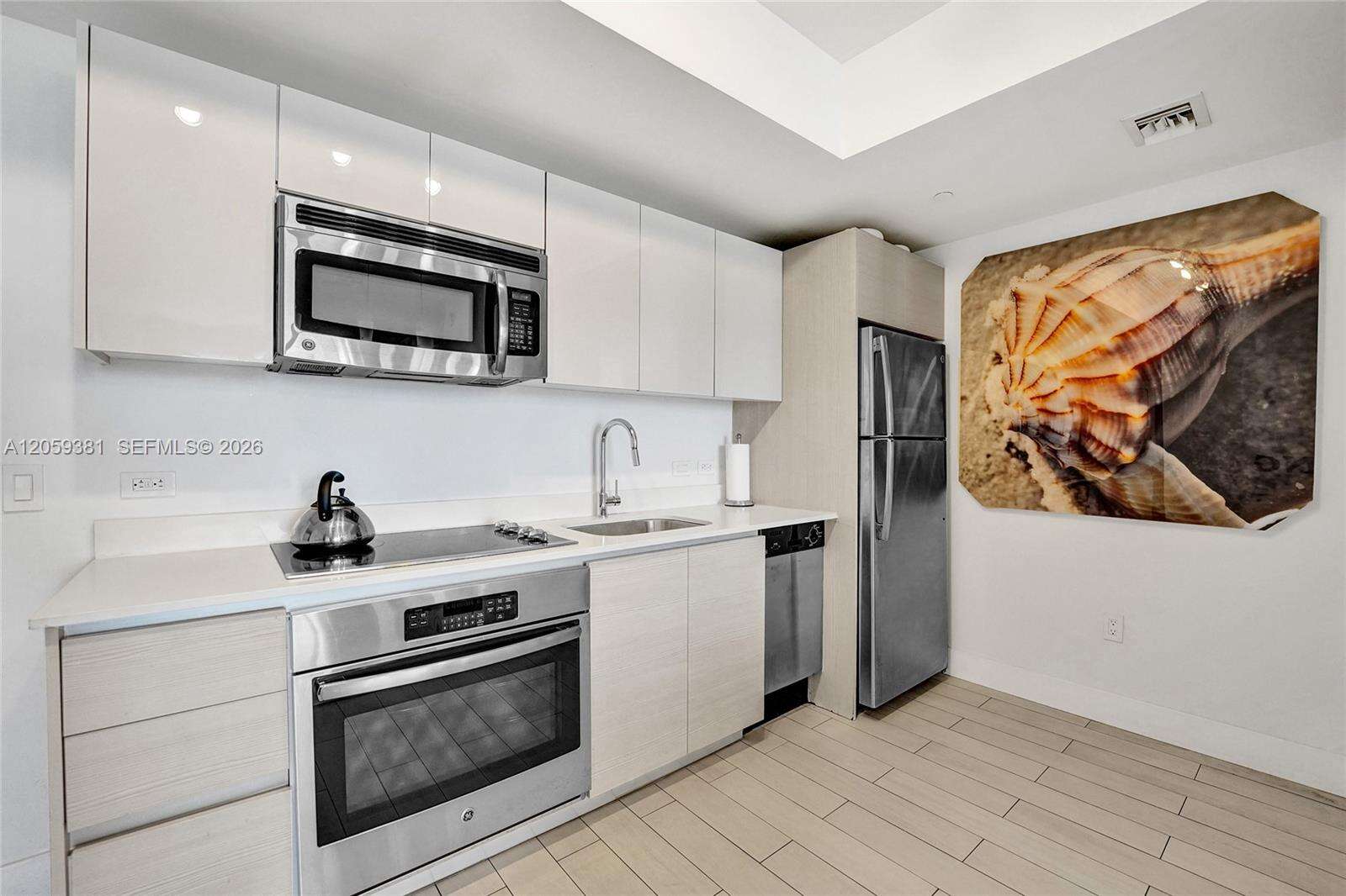 Beachwalk Condominium | Unit #R906 Unit #R906 | Picture 12