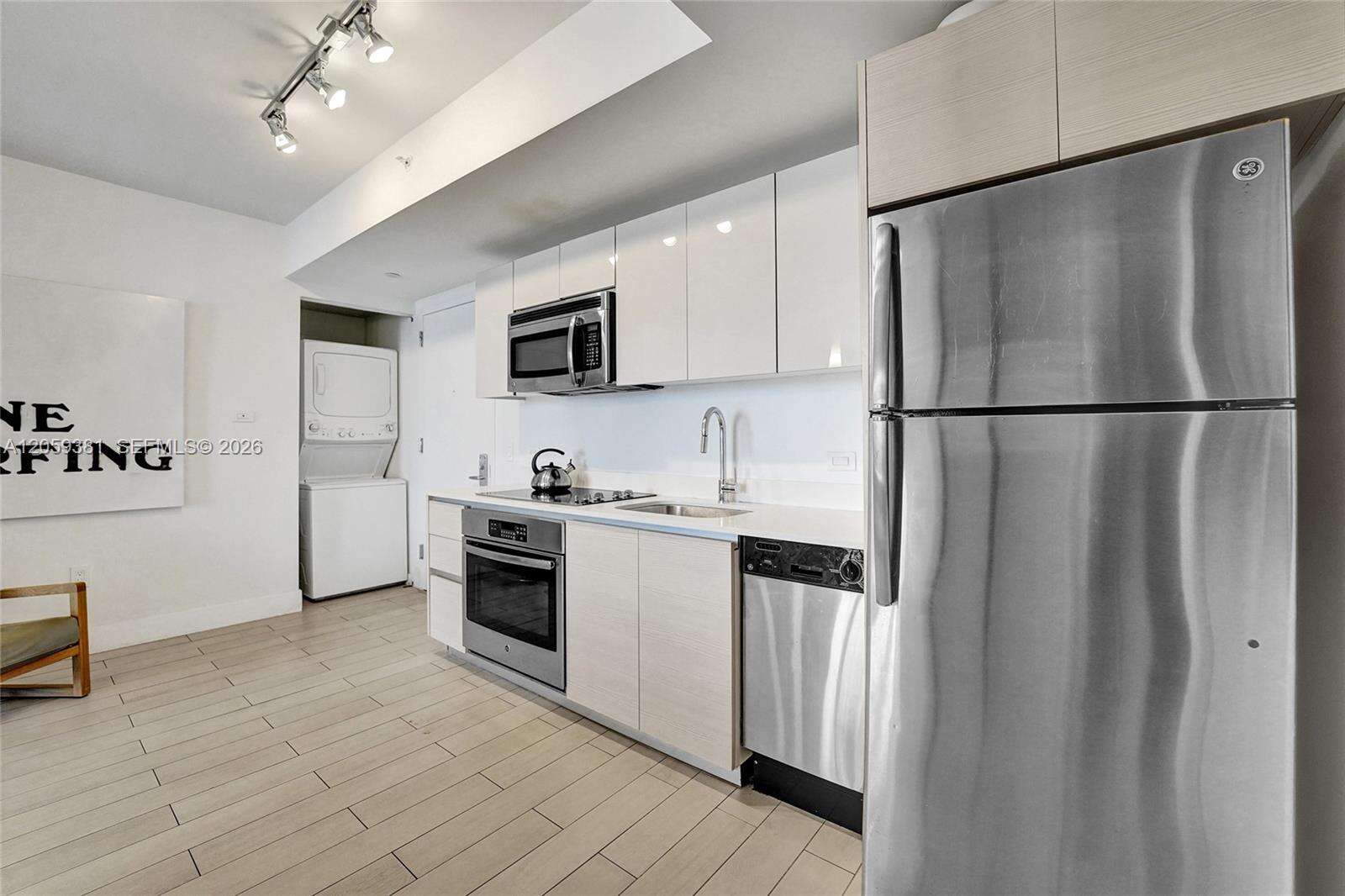 Beachwalk Condominium | Unit #R906 Unit #R906 | Picture 14