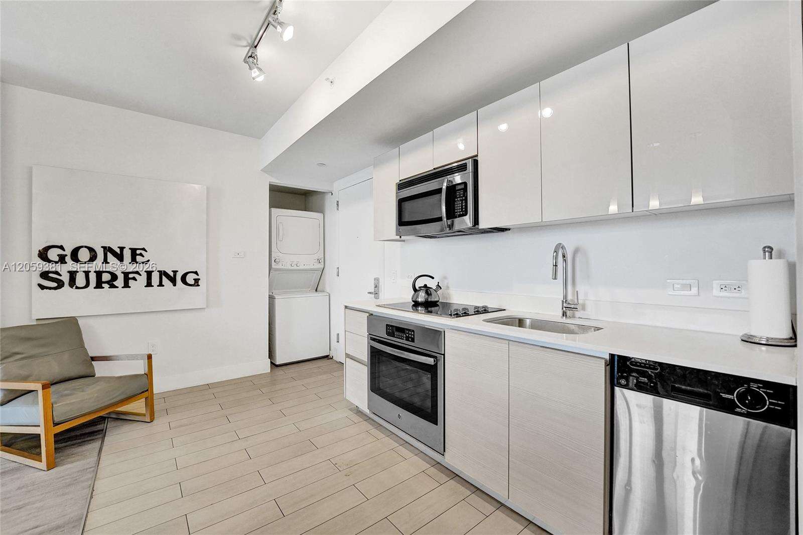 Beachwalk Condominium | Unit #R906 Unit #R906 | Picture 15