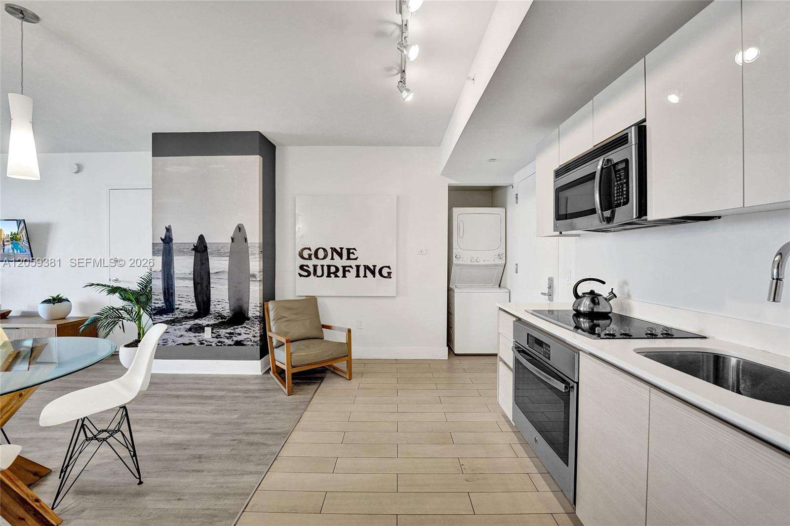 Beachwalk Condominium | Unit #R906 Unit #R906 | Picture 16