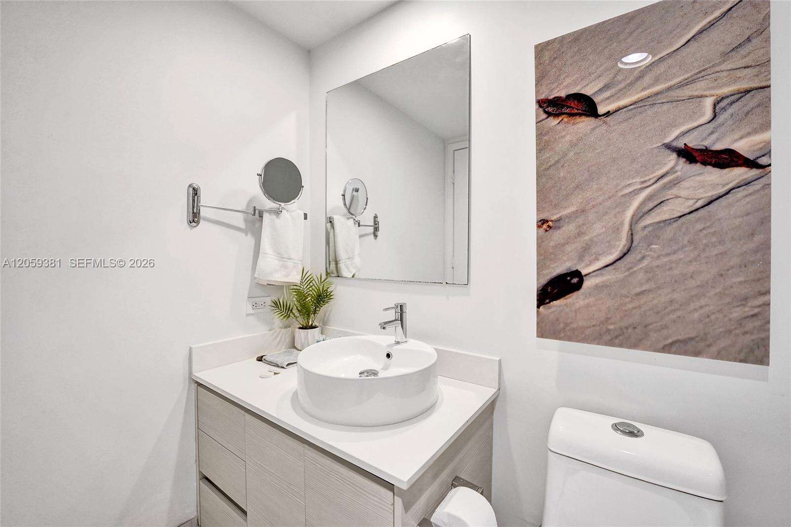 Beachwalk Condominium | Unit #R906 Unit #R906 | Picture 41