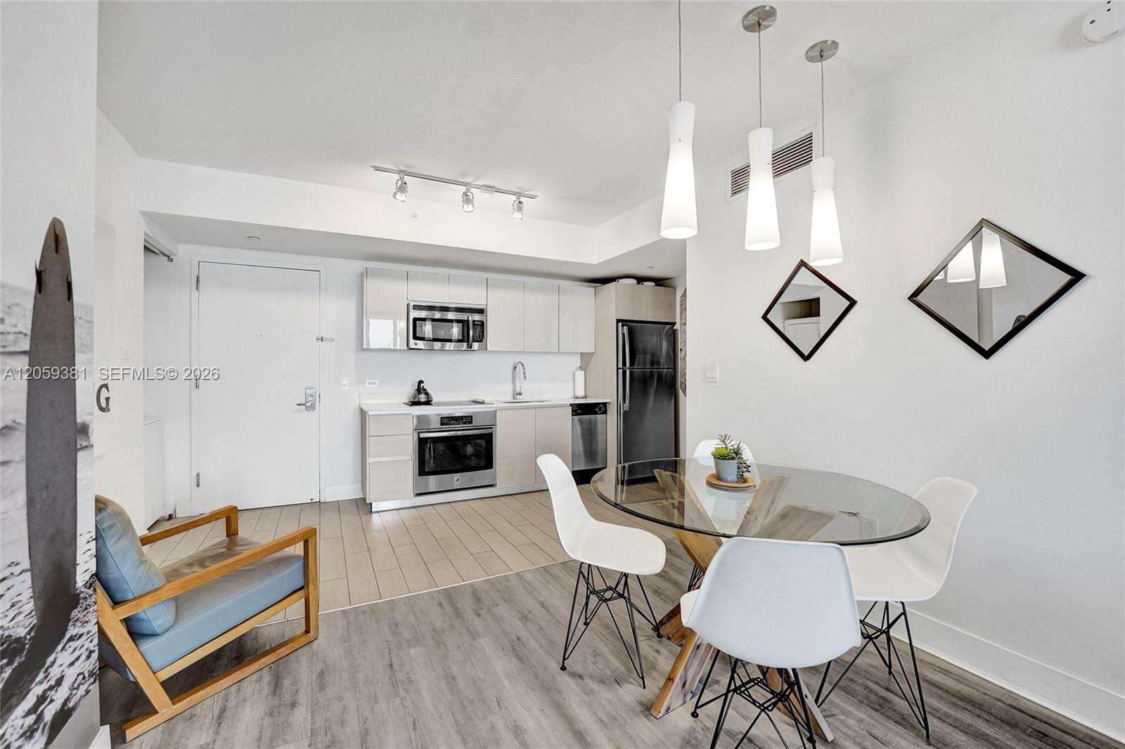 Beachwalk Condominium | Unit #R906 Unit #R906 | Picture 7