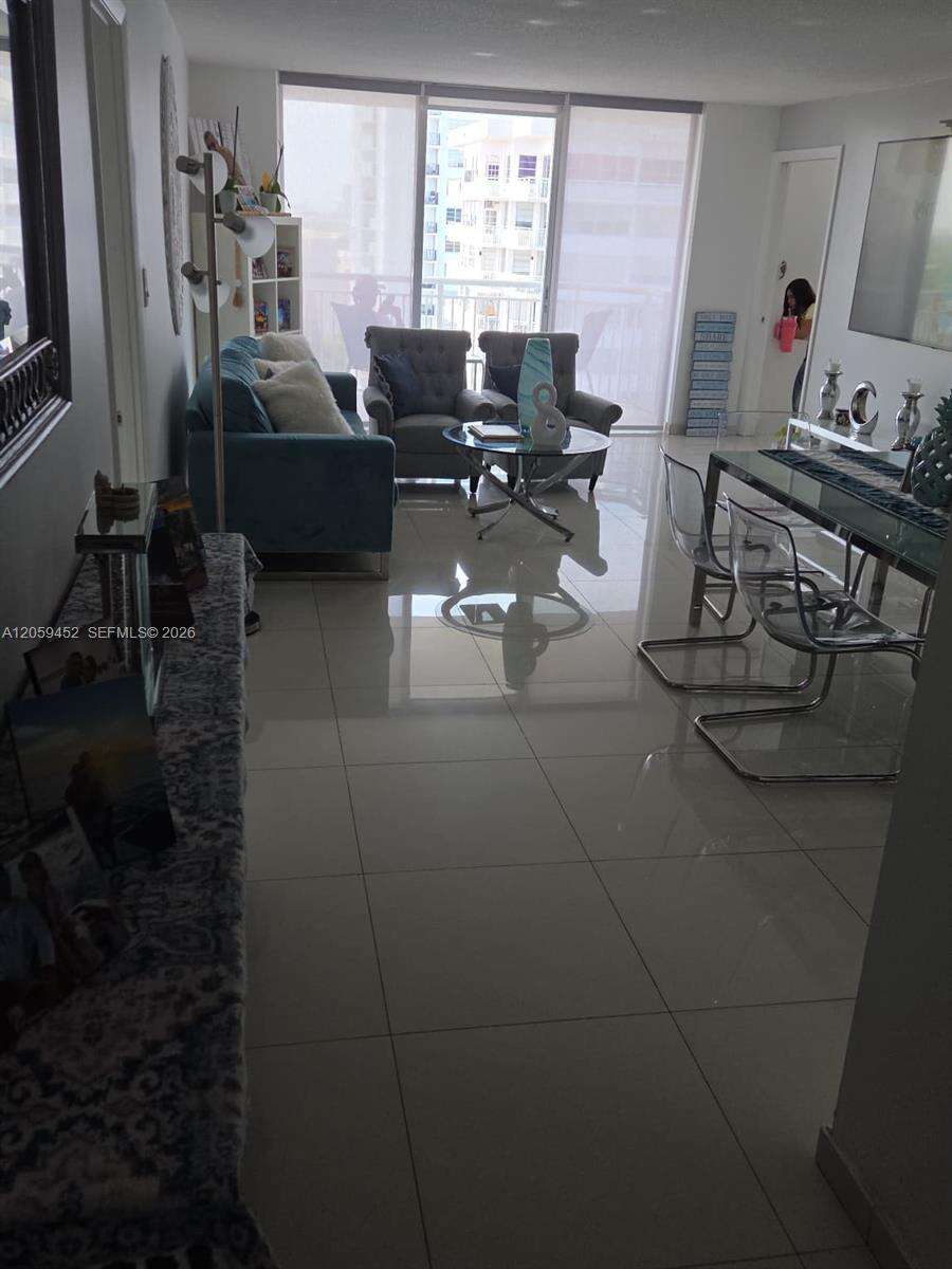 Del Prado | Unit #1902 Unit #1902 | Picture 1
