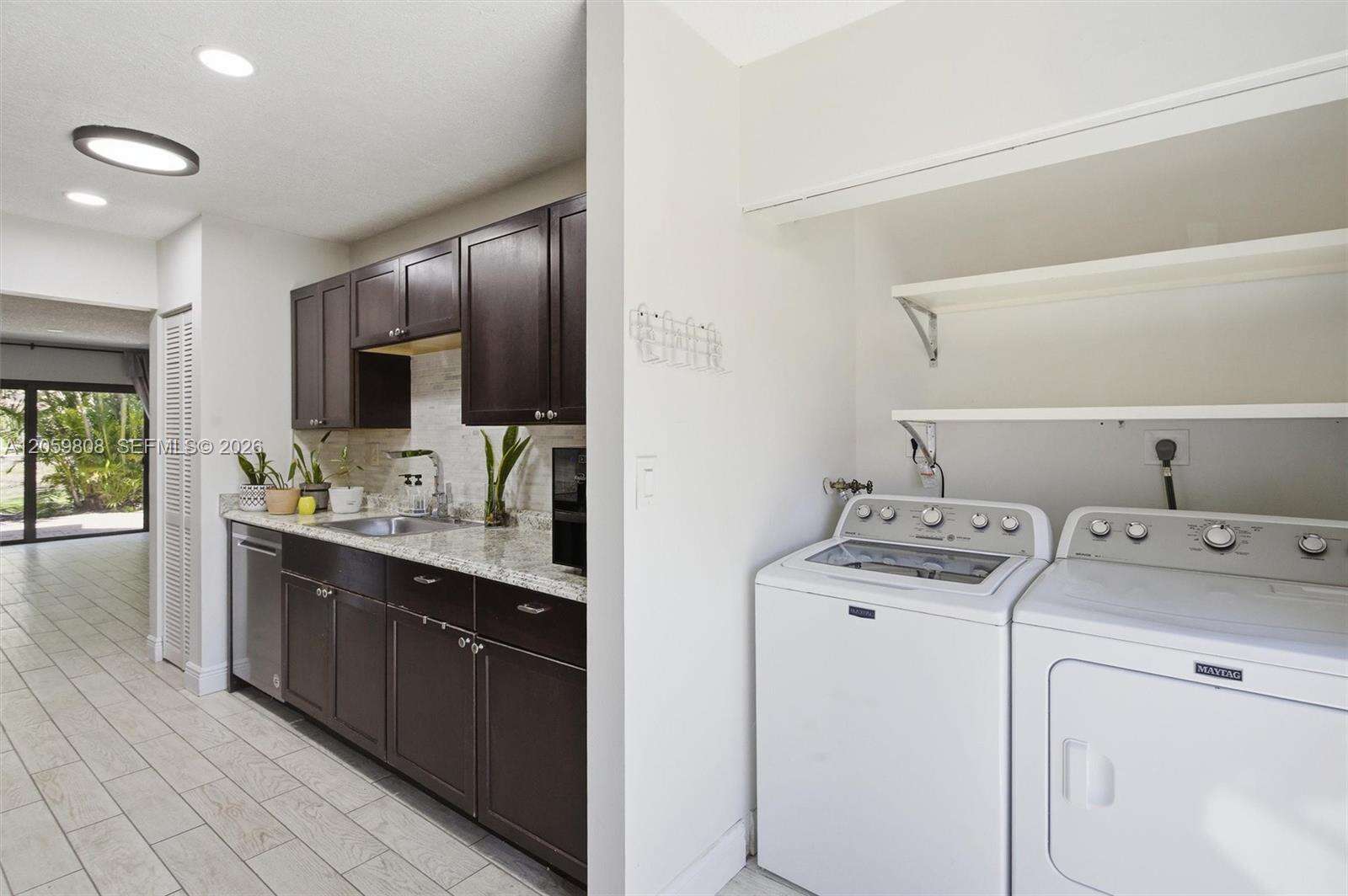 Country Squire Townhomes | Unit #8 Unit #8 | Picture 21