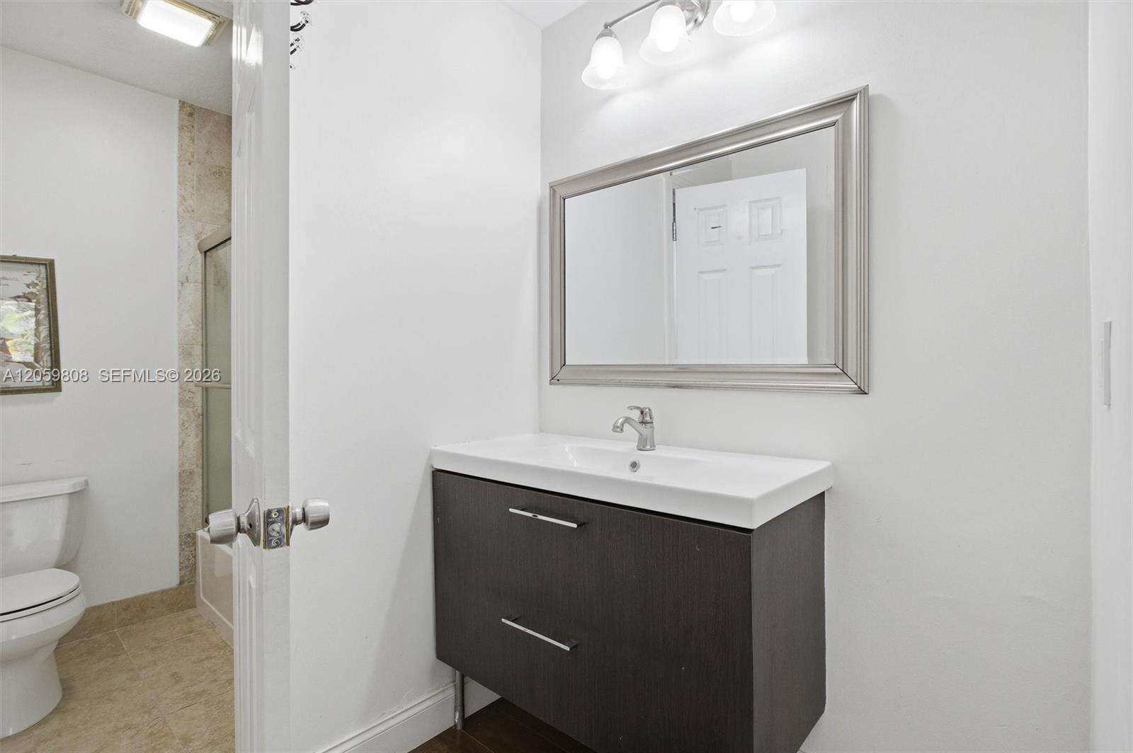 Country Squire Townhomes | Unit #8 Unit #8 | Picture 32