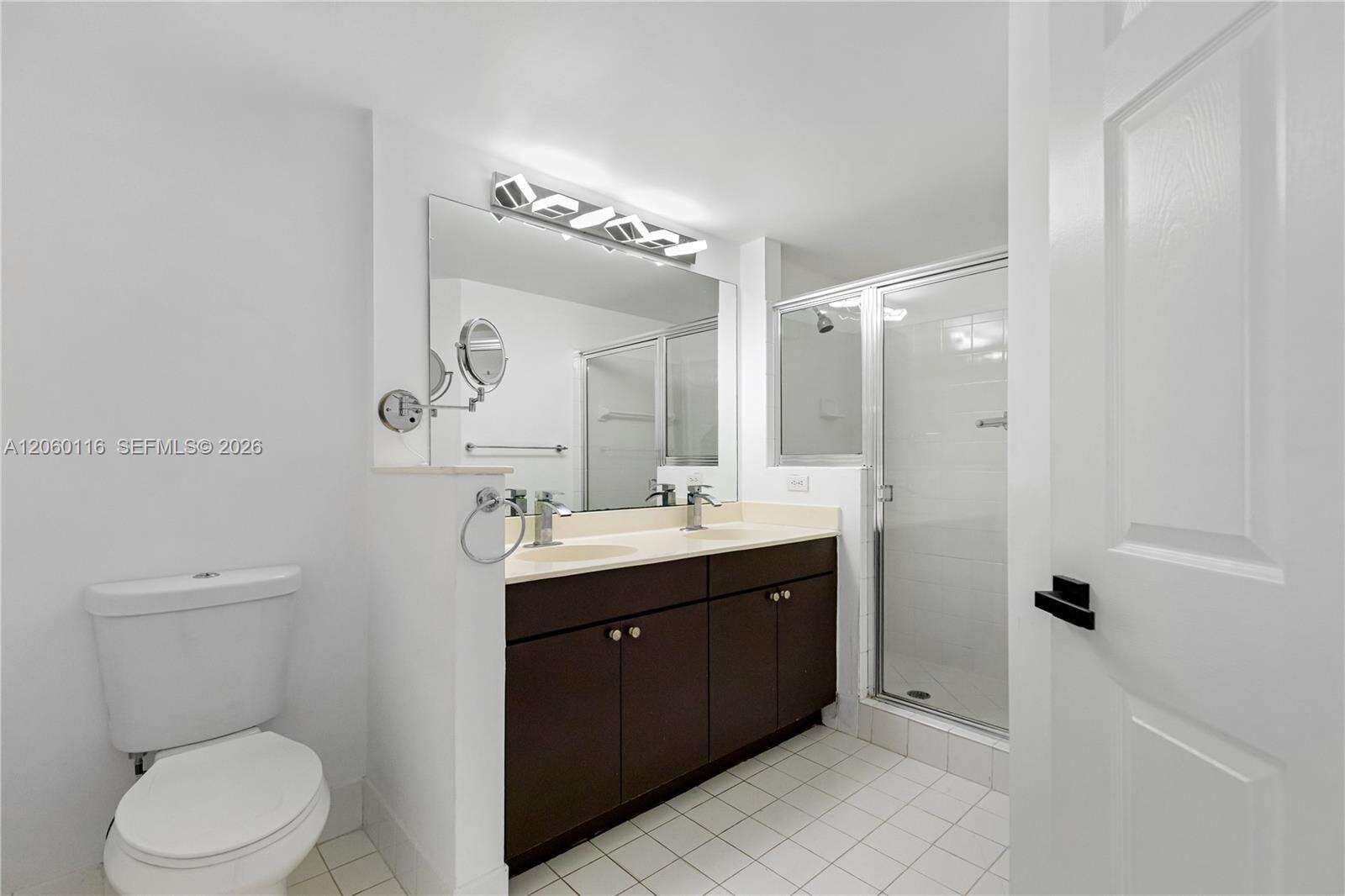 Porto Bellagio | Unit #2320 Unit #2320 | Picture 6