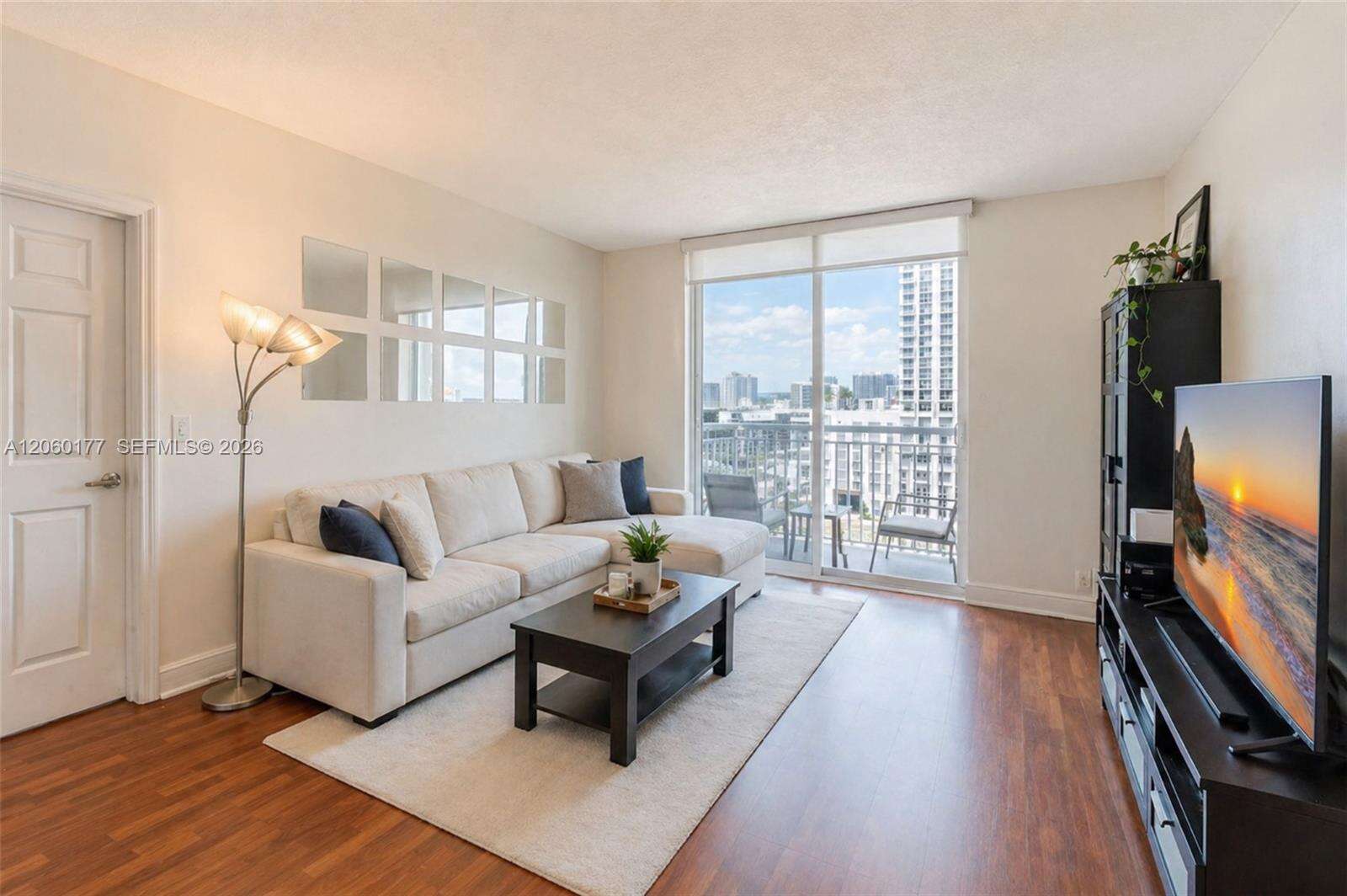 1800 Biscayne Plaza | Unit #1110 Unit #1110 | Picture 8