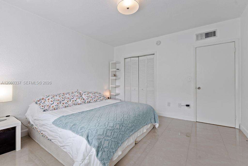 Southern Star | Unit #26 Unit #26 | Picture 11