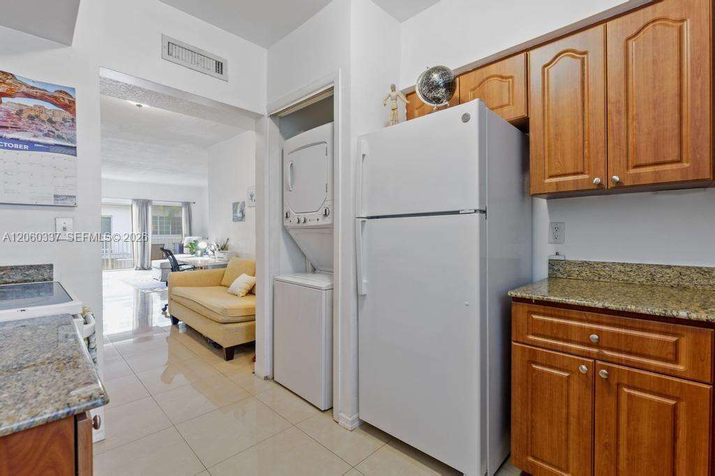 Southern Star | Unit #26 Unit #26 | Picture 8