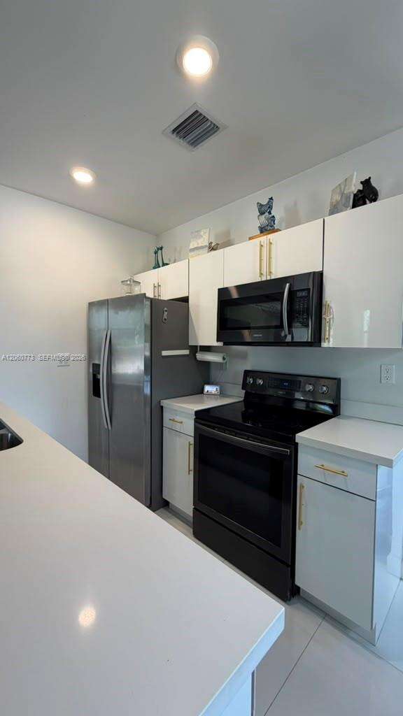 Modern At Coconut Palm | Unit #12 Unit #12 | Picture 4