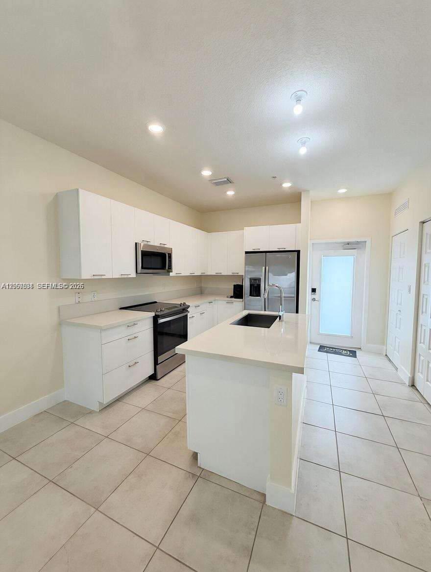 Urbana At The Residences Condo No 3 | Unit #B-107 Unit #B-107 | Picture 4