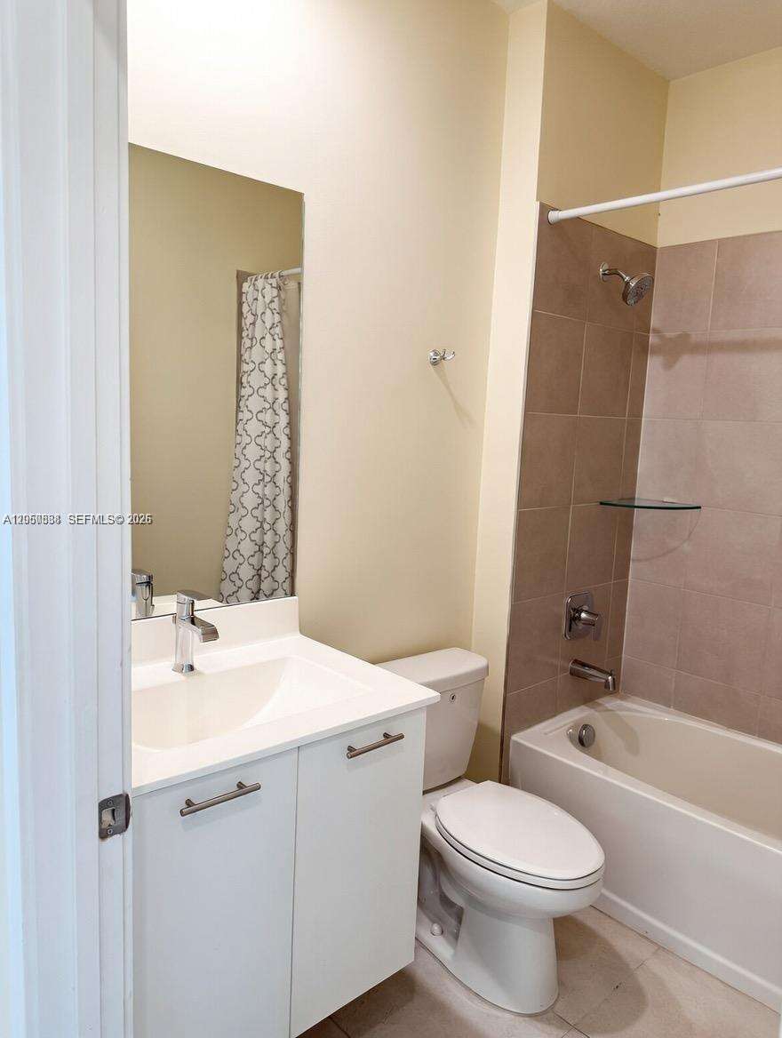 Urbana At The Residences Condo No 3 | Unit #B-107 Unit #B-107 | Picture 10