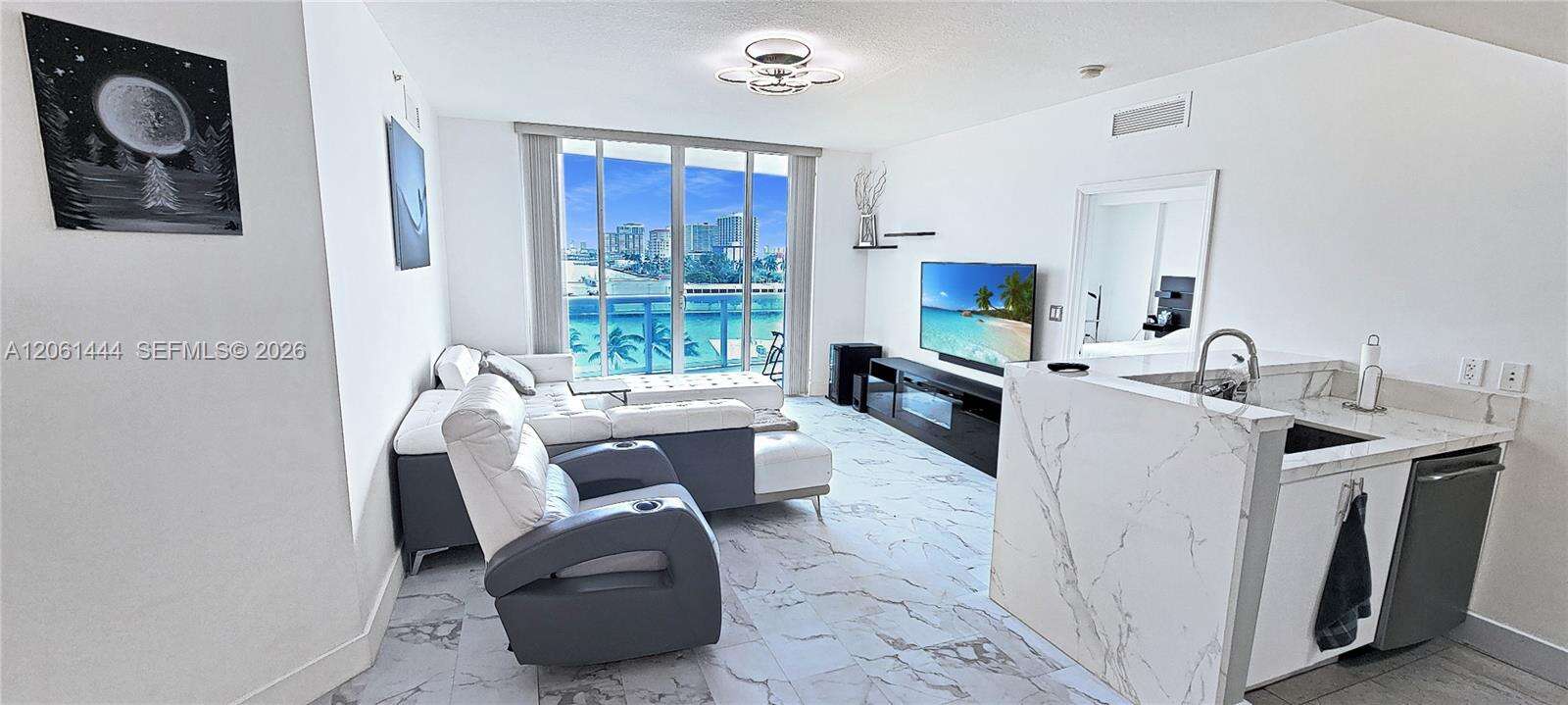 360 Condo B | Unit #708 Unit #708 | Picture 3
