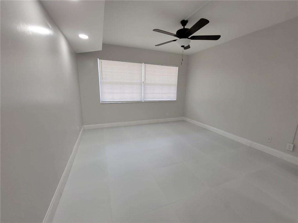 No 86 Palm Aire Country Club Apts | Unit #202 Unit #202 | Picture 18