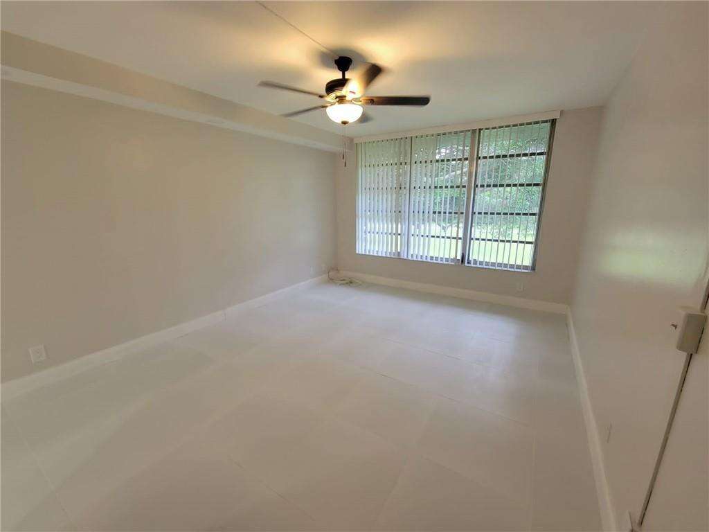 No 86 Palm Aire Country Club Apts | Unit #202 Unit #202 | Picture 27