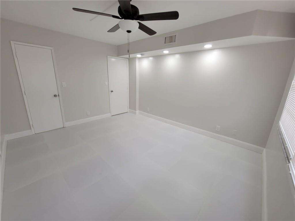 No 86 Palm Aire Country Club Apts | Unit #202 Unit #202 | Picture 4
